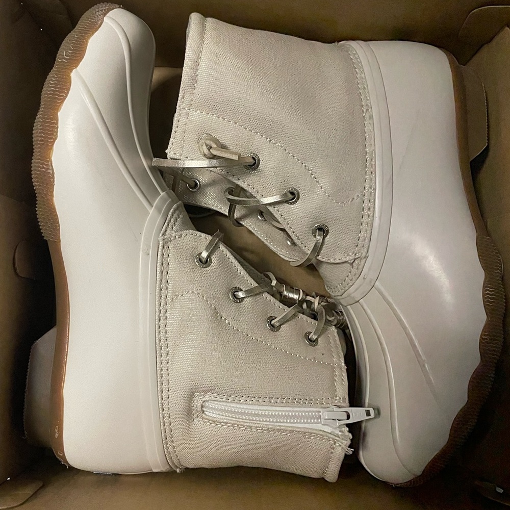 Girls Sperry Saltwater Boot